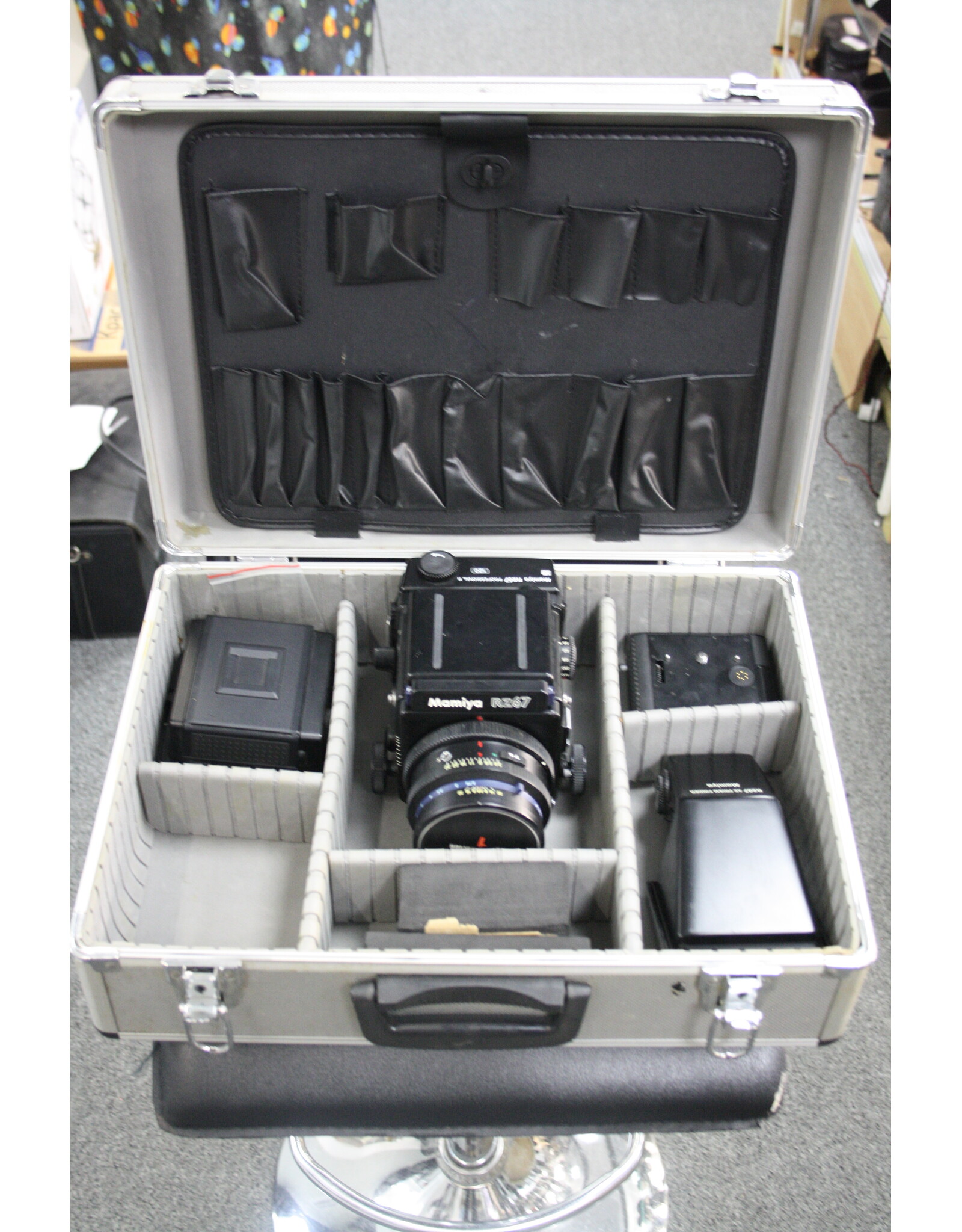 Mamiya Mamiya RZ67 Medium Format SLR Camera with AE Prism finder , Waist Level Finder, 120 and 220 Back