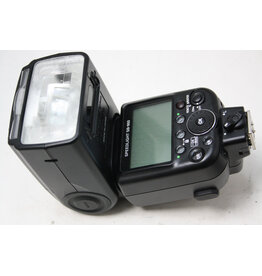 Nikon Speedlight SB-900 Shoe Mount Flash with Accessories & Case