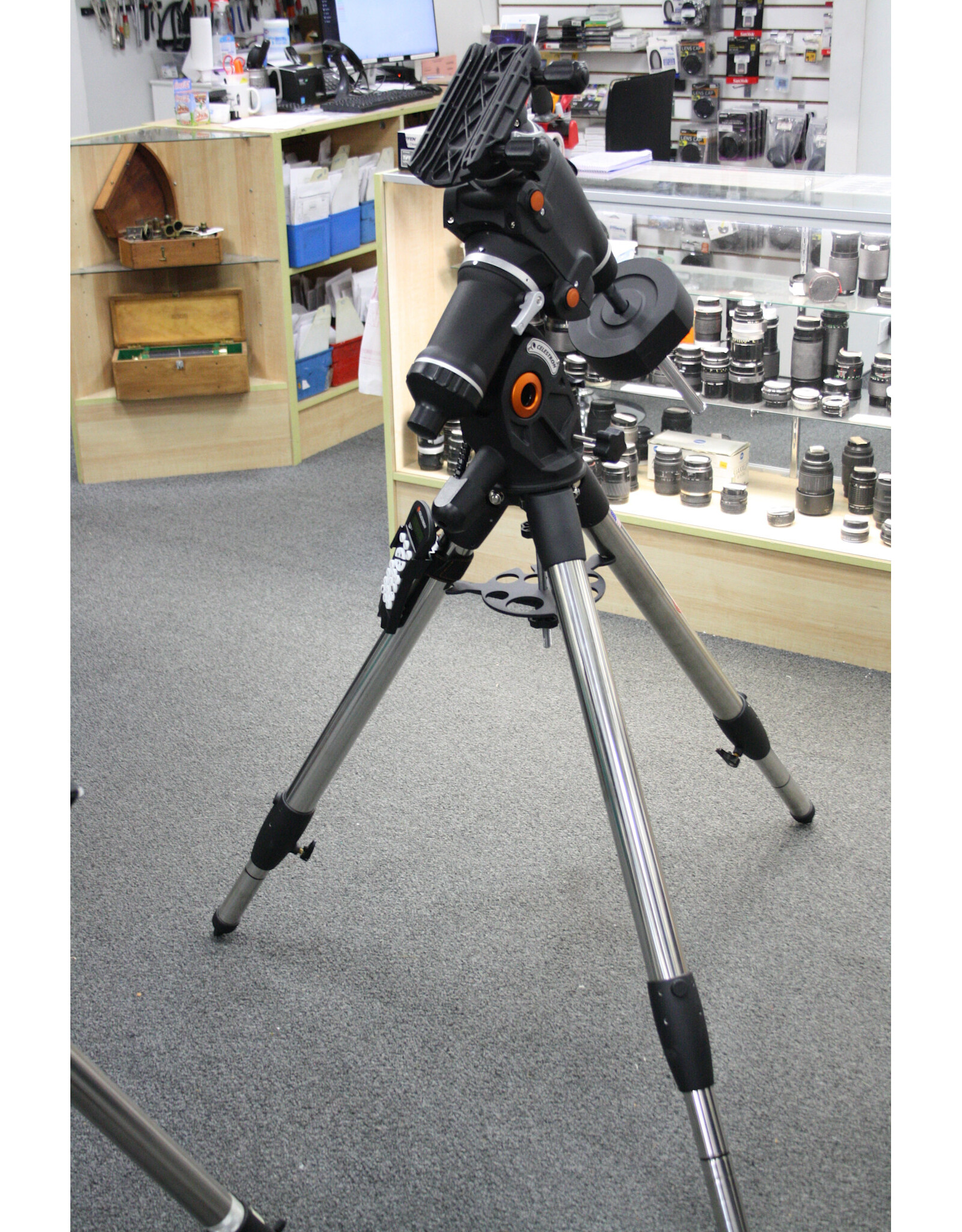 Celestron Celestron CGEM II (MINT!) with accessories! (Pre-owned)