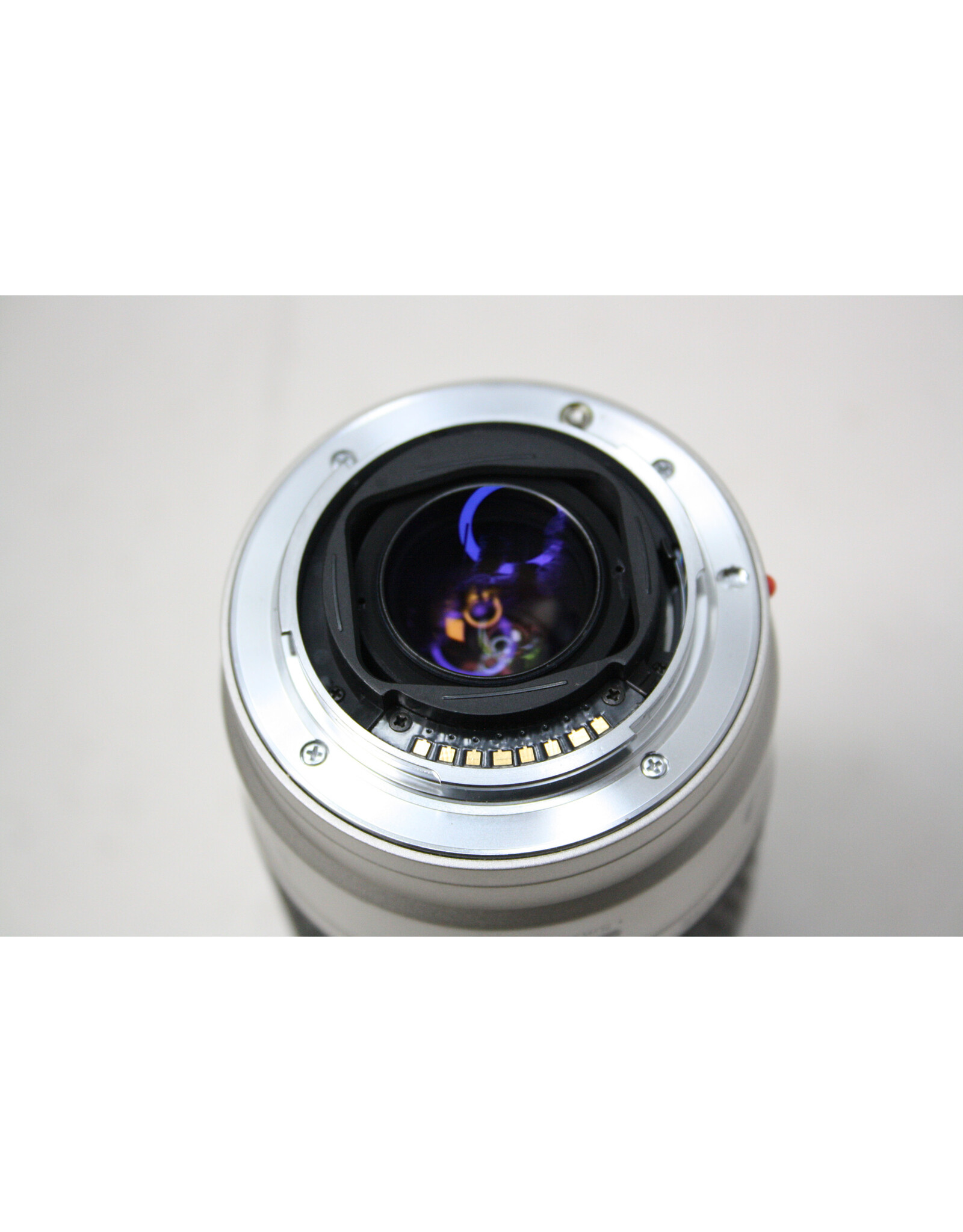 Minolta Maxxum Sony AF 75-300mm 4.5-5.6 D with Lens hood and caps