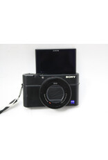 Sony Cyber-shot DSC-RX100 IV(M4) 20.1MP, 2.9x Zoom Compact Digital Camera with Case (Pre-Owned)