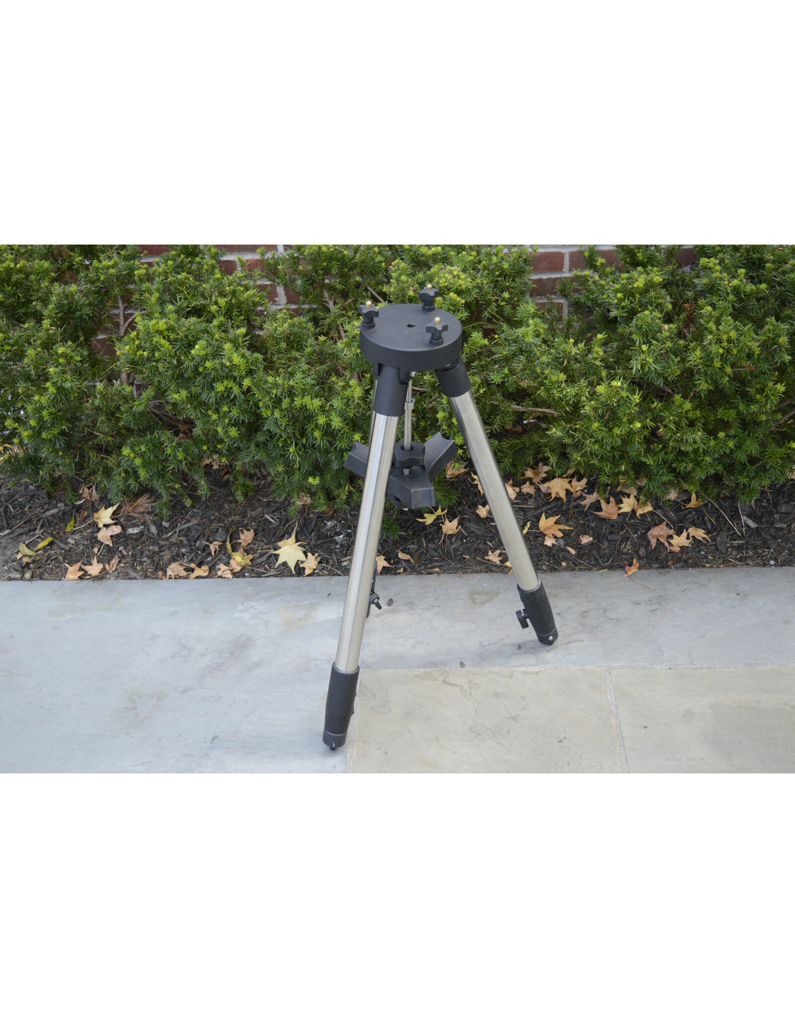 iOptron iOptron Tripod with Star Knobs  for AZ Mount Pro & MiniTower Mounts (Pre-owned)