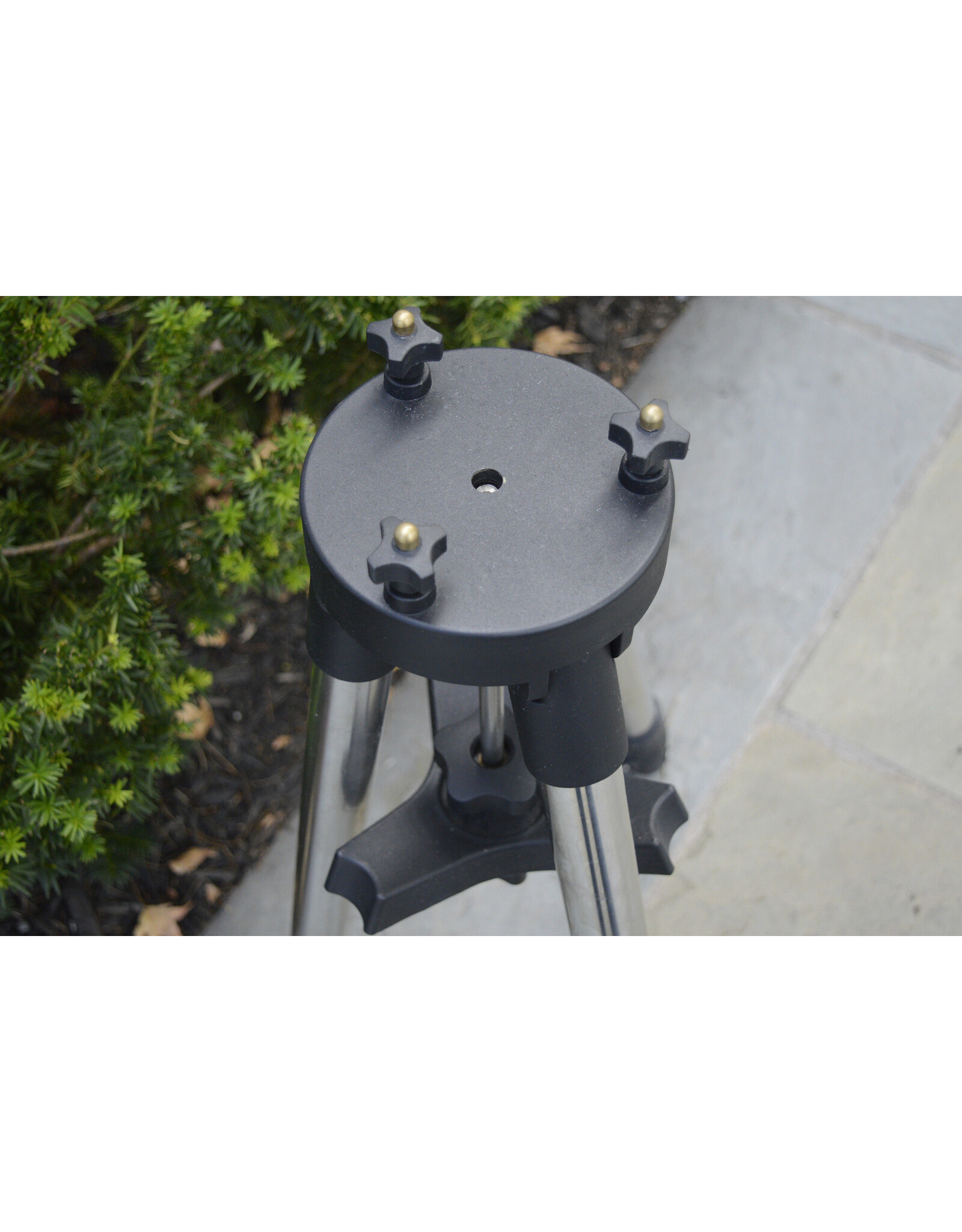 iOptron iOptron Tripod with Star Knobs  for AZ Mount Pro & MiniTower Mounts (Pre-owned)
