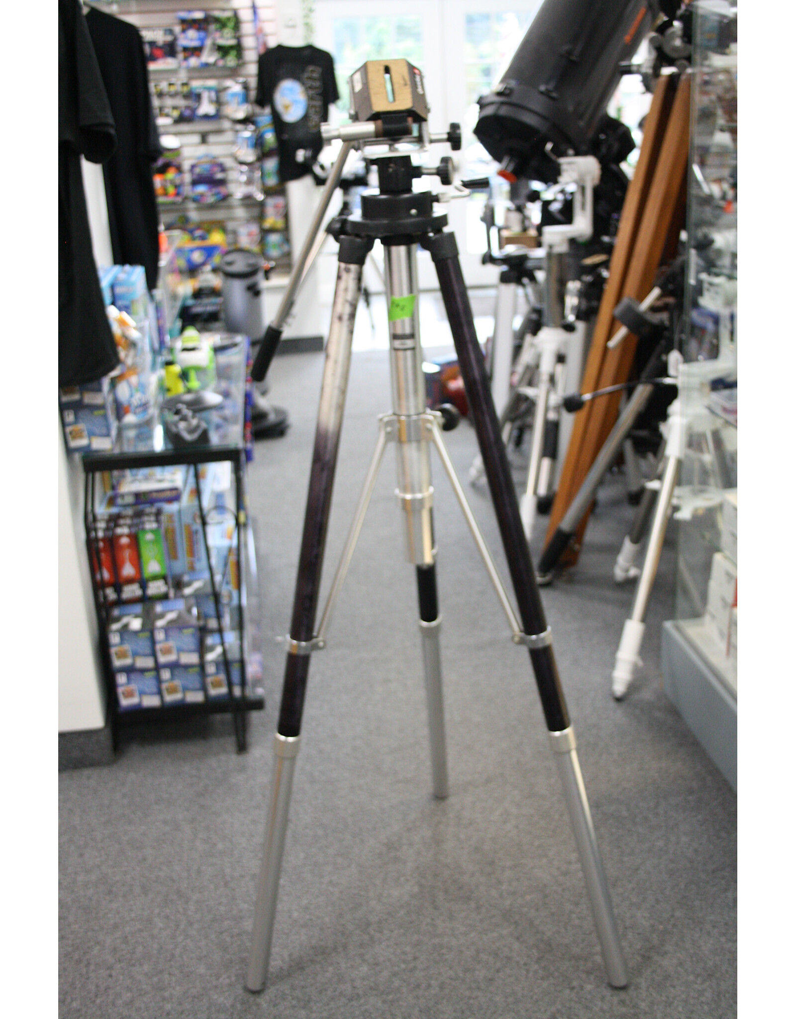Quickset QuickSet 4-73010-7 Tripod With Quickset Head 4-72011-6 Camera Video production (Pre-owned)