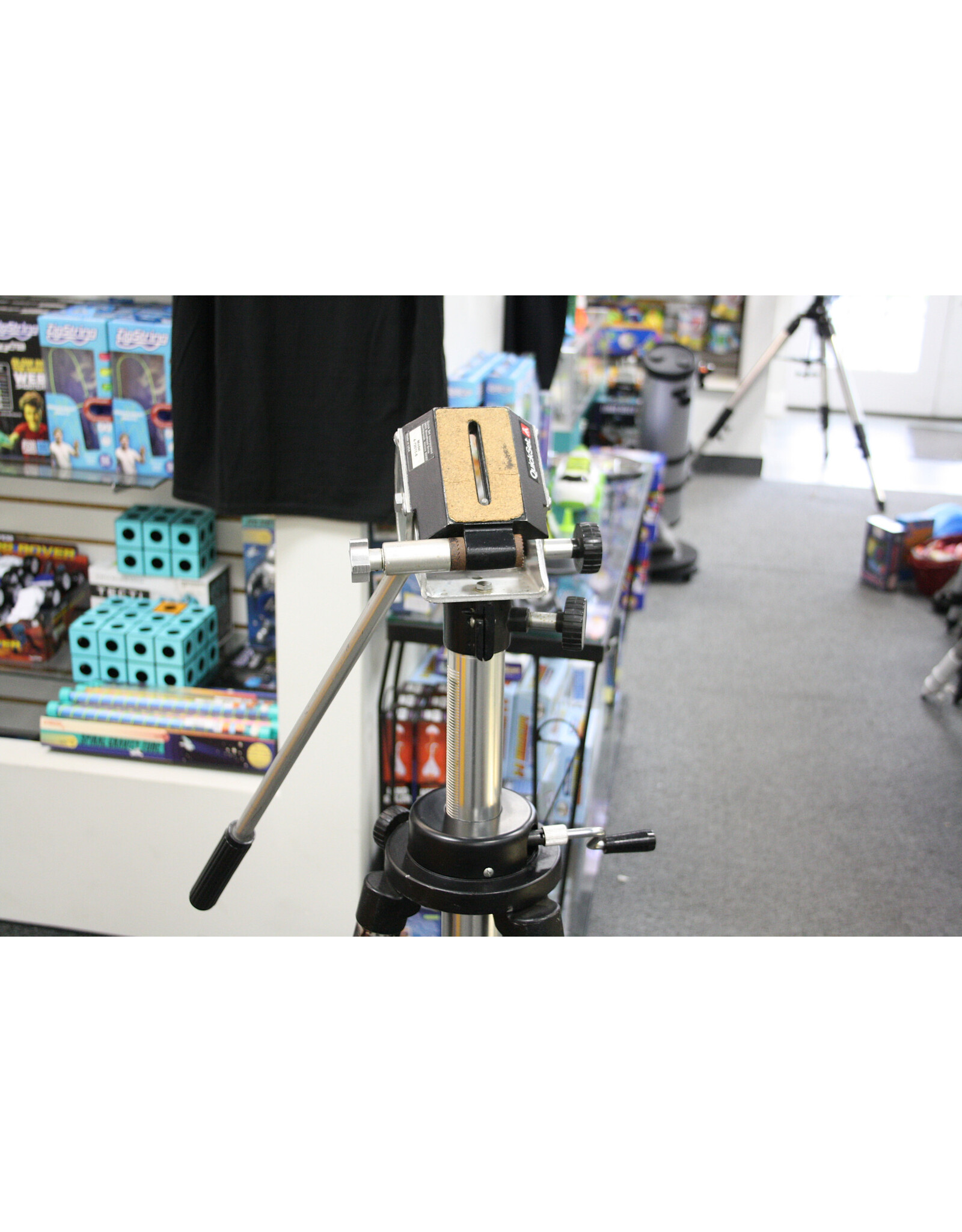 Quickset QuickSet 4-73010-7 Tripod With Quickset Head 4-72011-6 Camera Video production (Pre-owned)