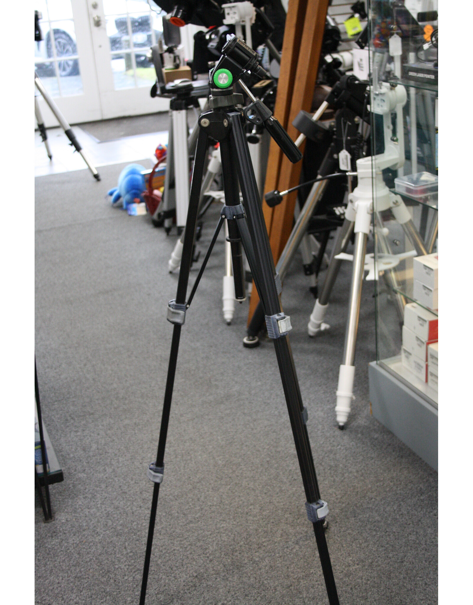 Slik SLIK Universal U-112 Tripod with 3-Way Pan Head Japan Made (Pre-owned)