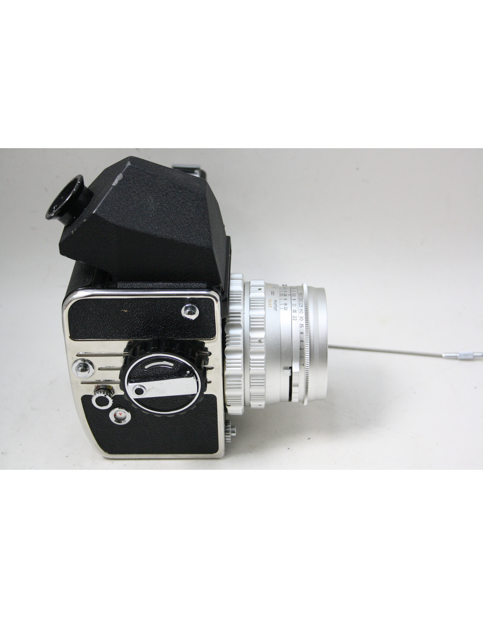 Kowa Six Kowa Six with 85mm f2.8 Lens, Prism Eye-level Finder and Hand Grip (Pre-owned)