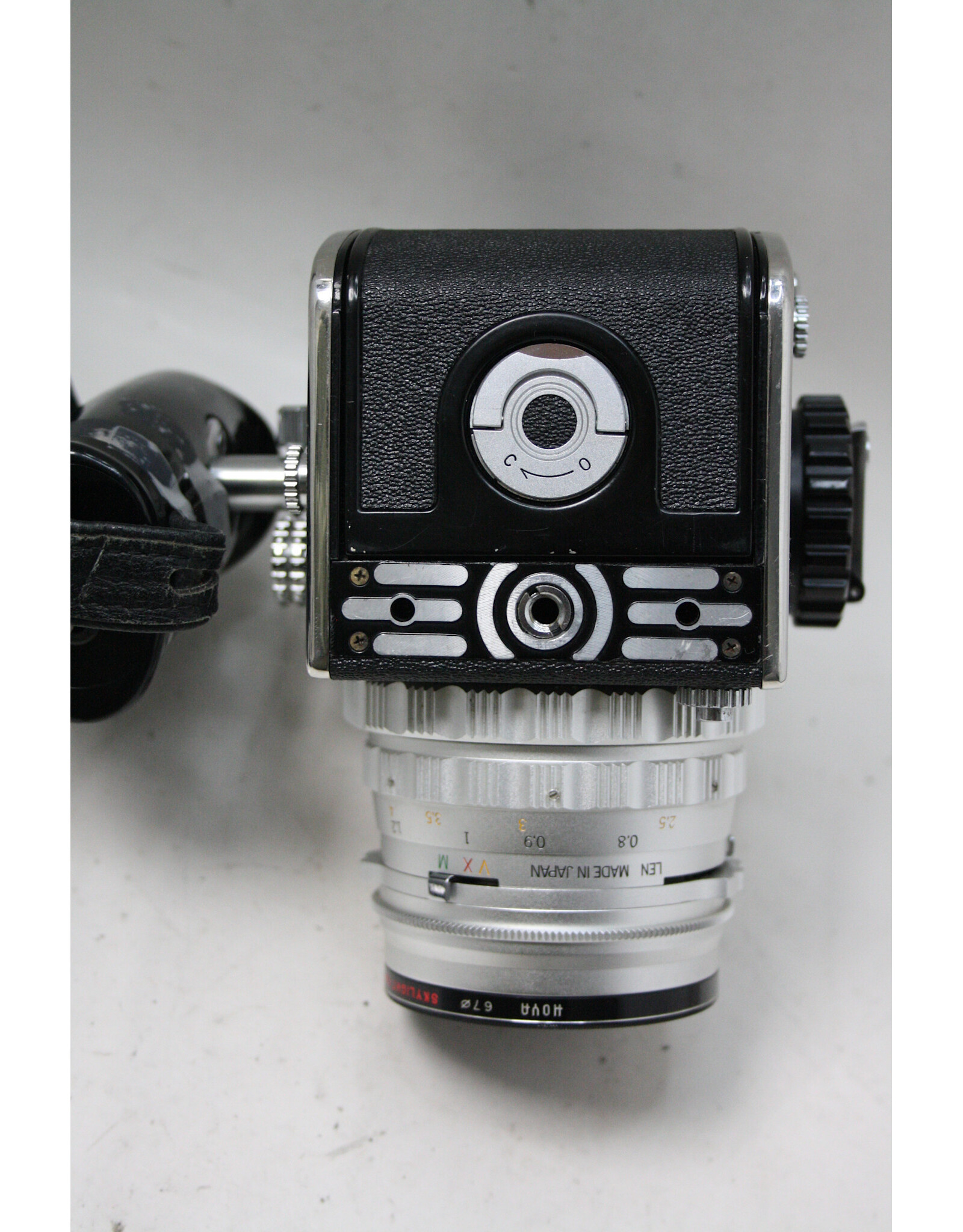 Kowa Six Kowa Six with 85mm f2.8 Lens, Prism Eye-level Finder and Hand Grip (Pre-owned)