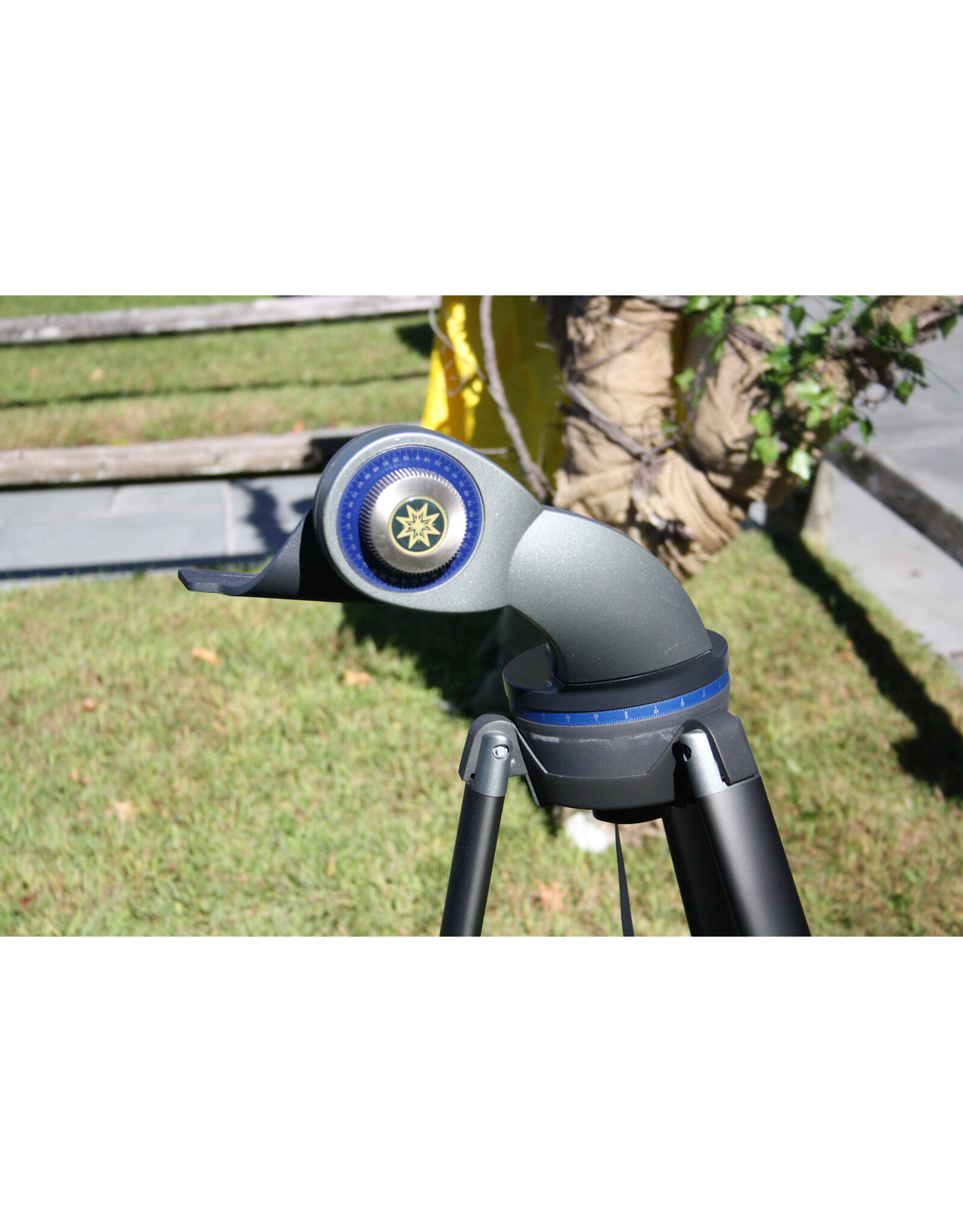 Meade Meade Starnavigator Mount with Autostar Hand Controller and Tripod (Pre-Owned)