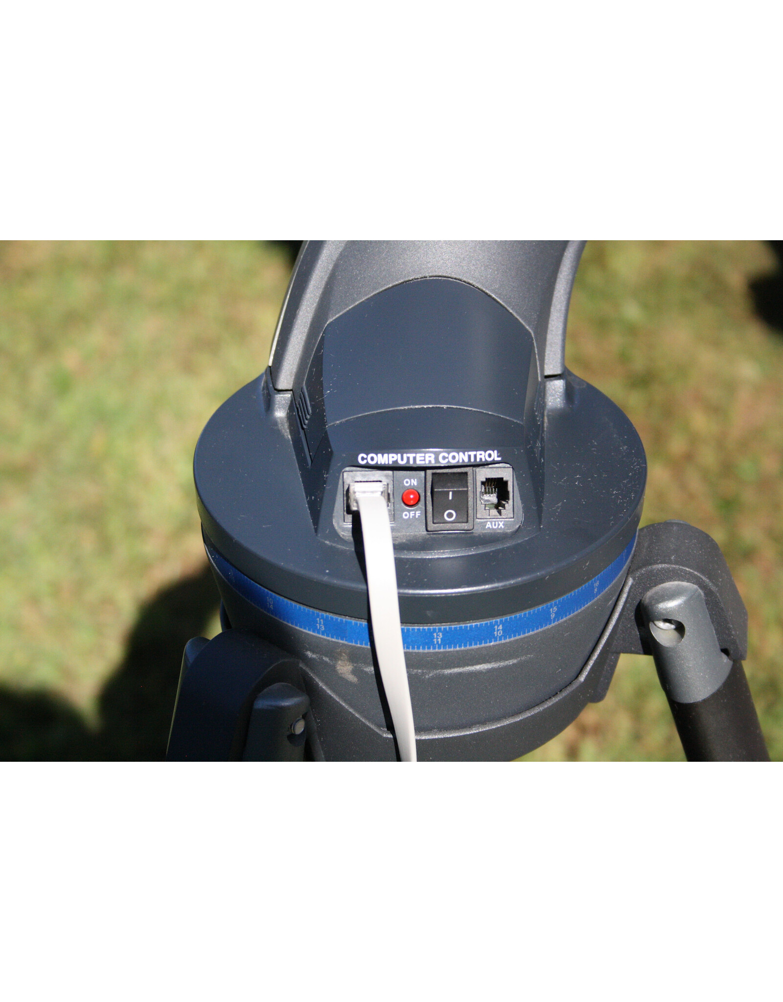 Meade Meade Starnavigator Mount with Autostar Hand Controller and Tripod (Pre-Owned)