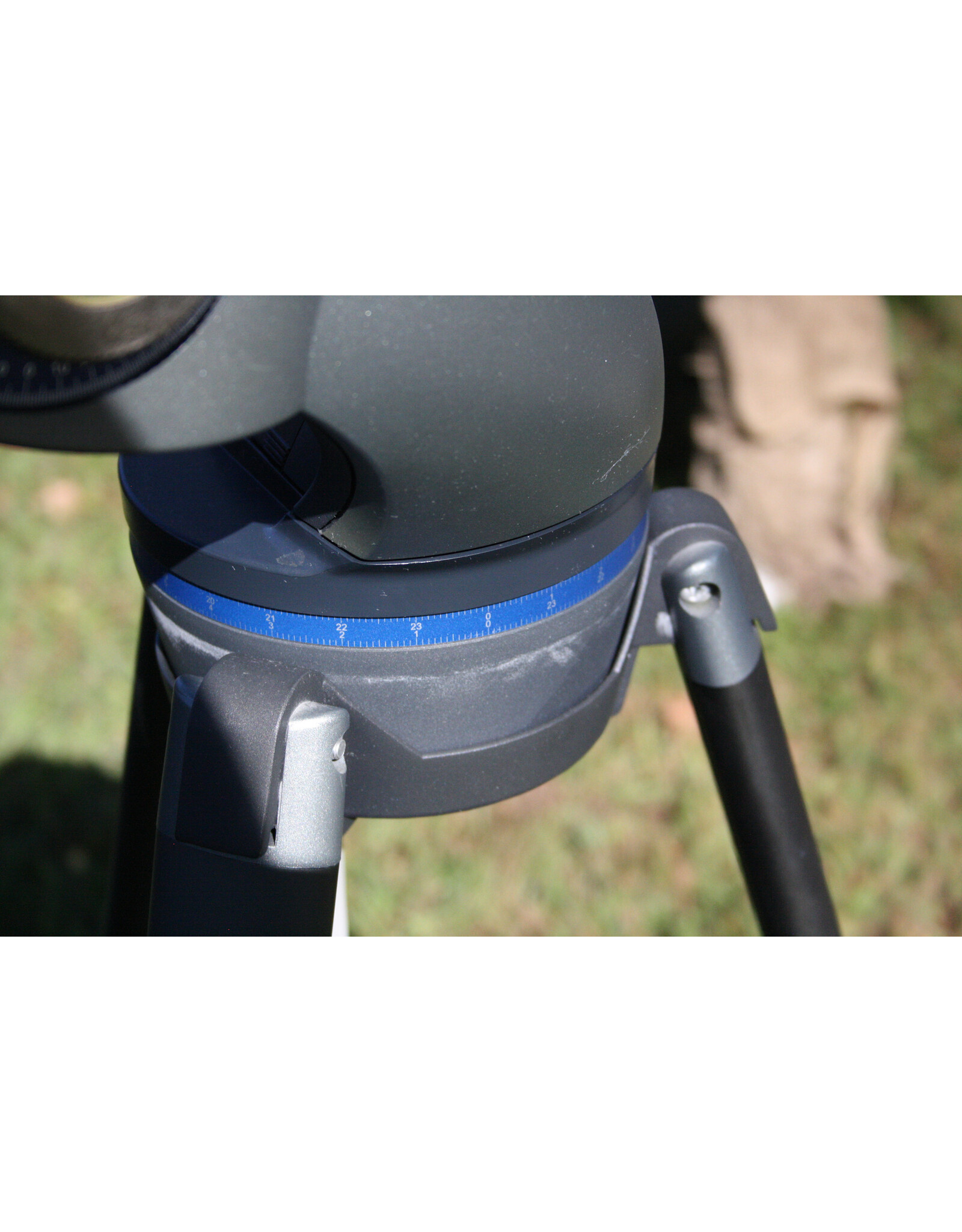 Meade Meade Starnavigator Mount with Autostar Hand Controller and Tripod (Pre-Owned)