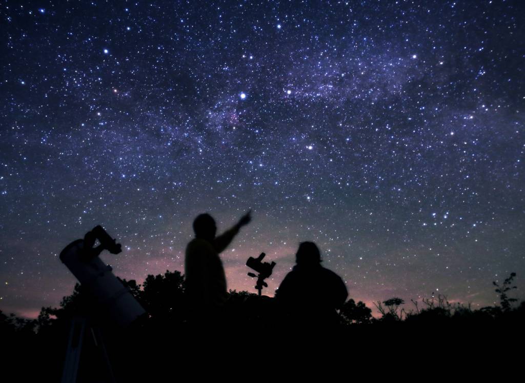 Deluxe Visual Stargazing Session - Camera Concepts & Telescope Solutions