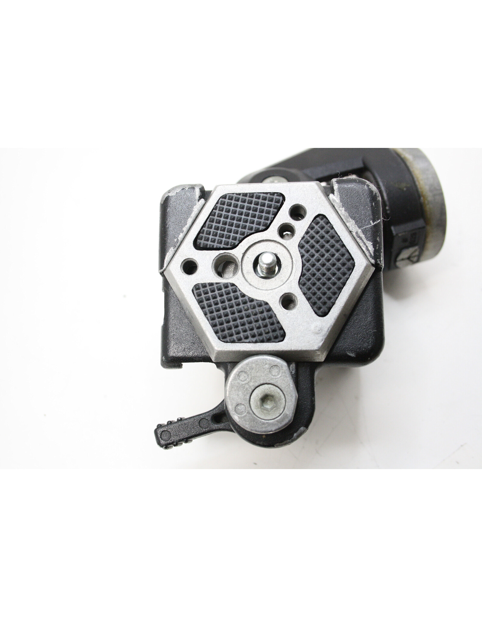 Bogen Bogen Model #3033 Tripod with Bogen #3057 Heavy Duty tripod Head with QR Plate (Pre-owned)
