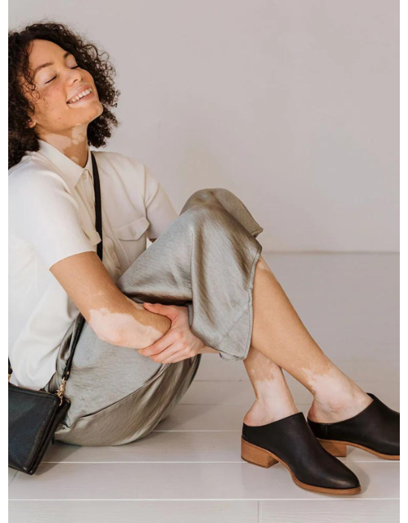 Poppy Barley The Low Down Mule