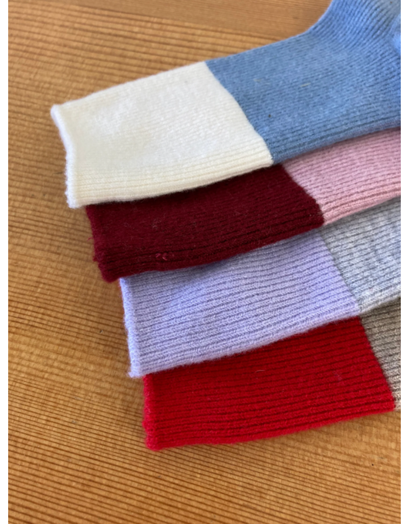 XS Unified Chalet Socks