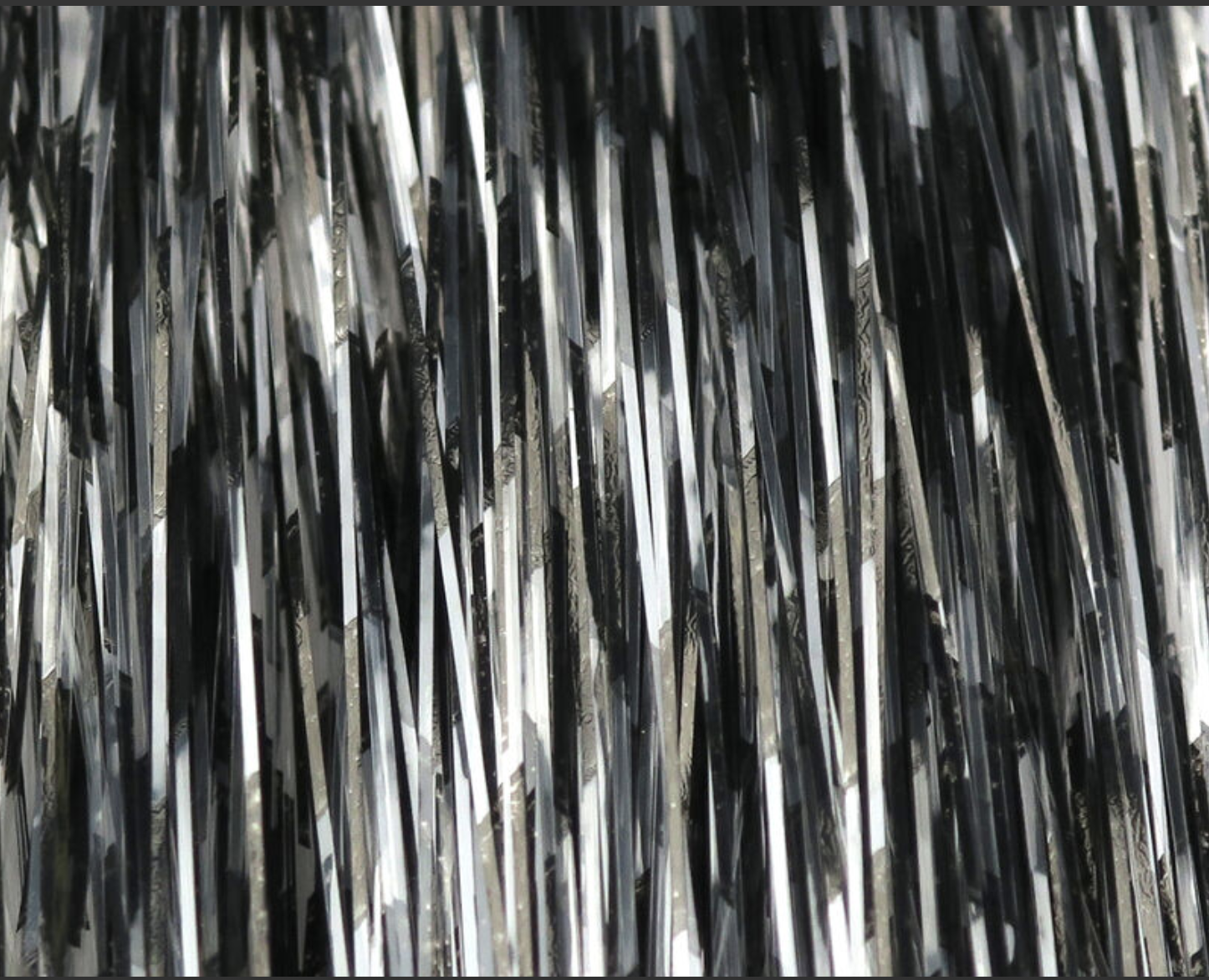 Hareline Dubbin Hareline Grizzly Barred Flashabou