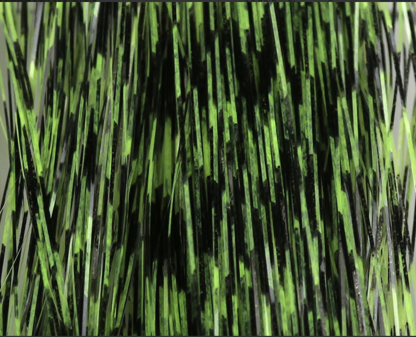 Hareline Dubbin Hareline Grizzly Barred Flashabou