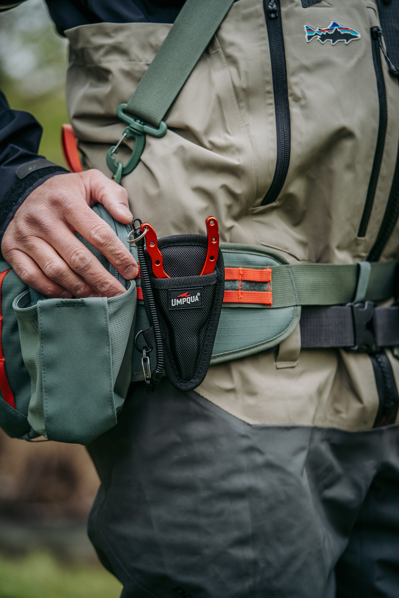 Umpqua Feather Merchants Umpqua RiverRun  Trout Plier w/ Sheath