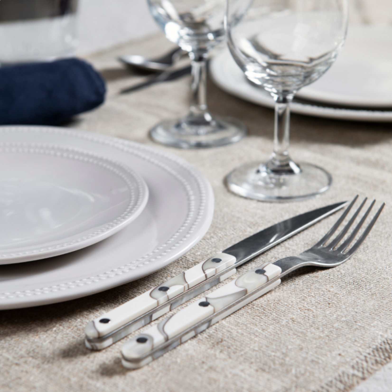 Sabre SABRE PARIS Bistro Vintage Dune Ivory- 5 pc Place Setting