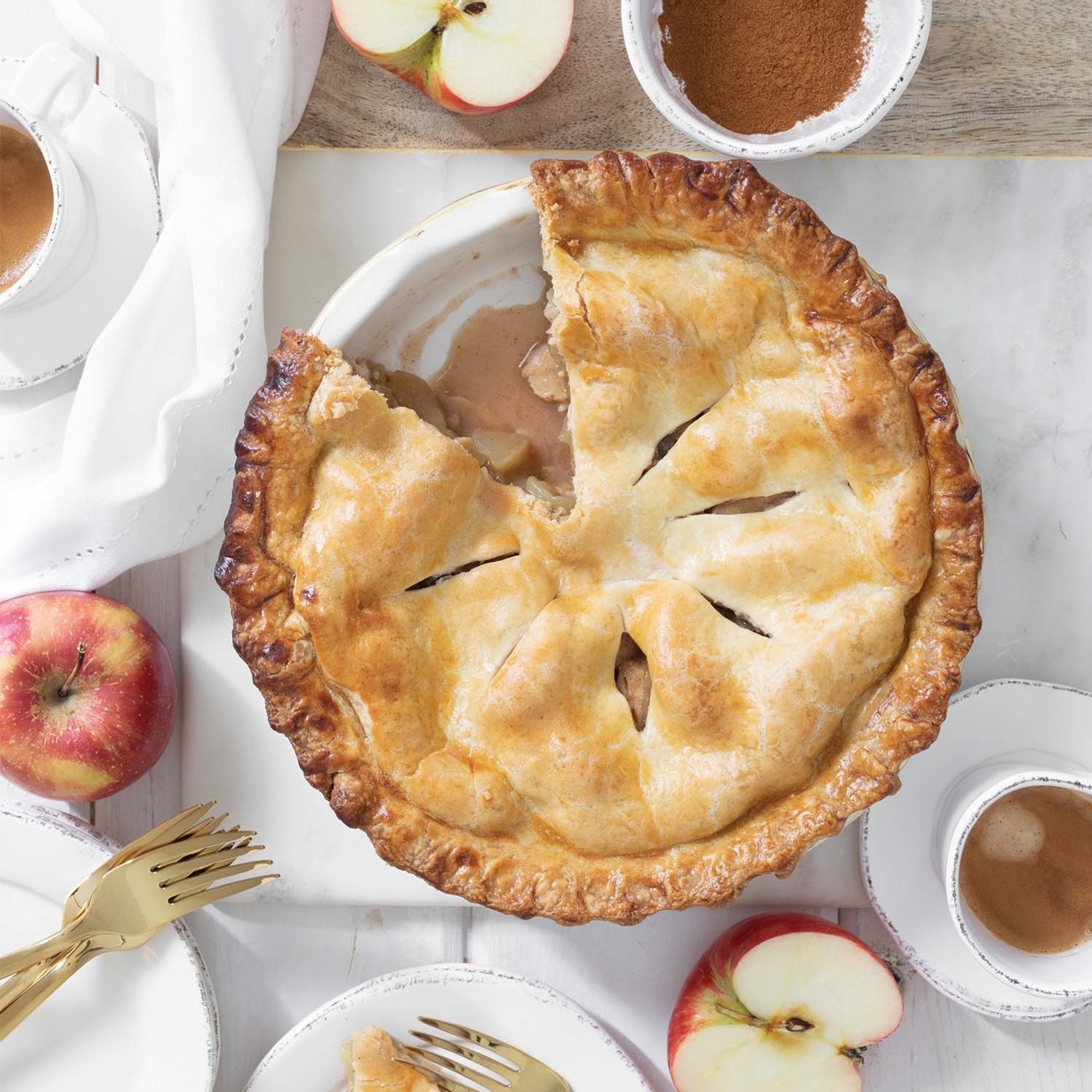 Vietri VIETRI Italian Bakers Pie Dish- White