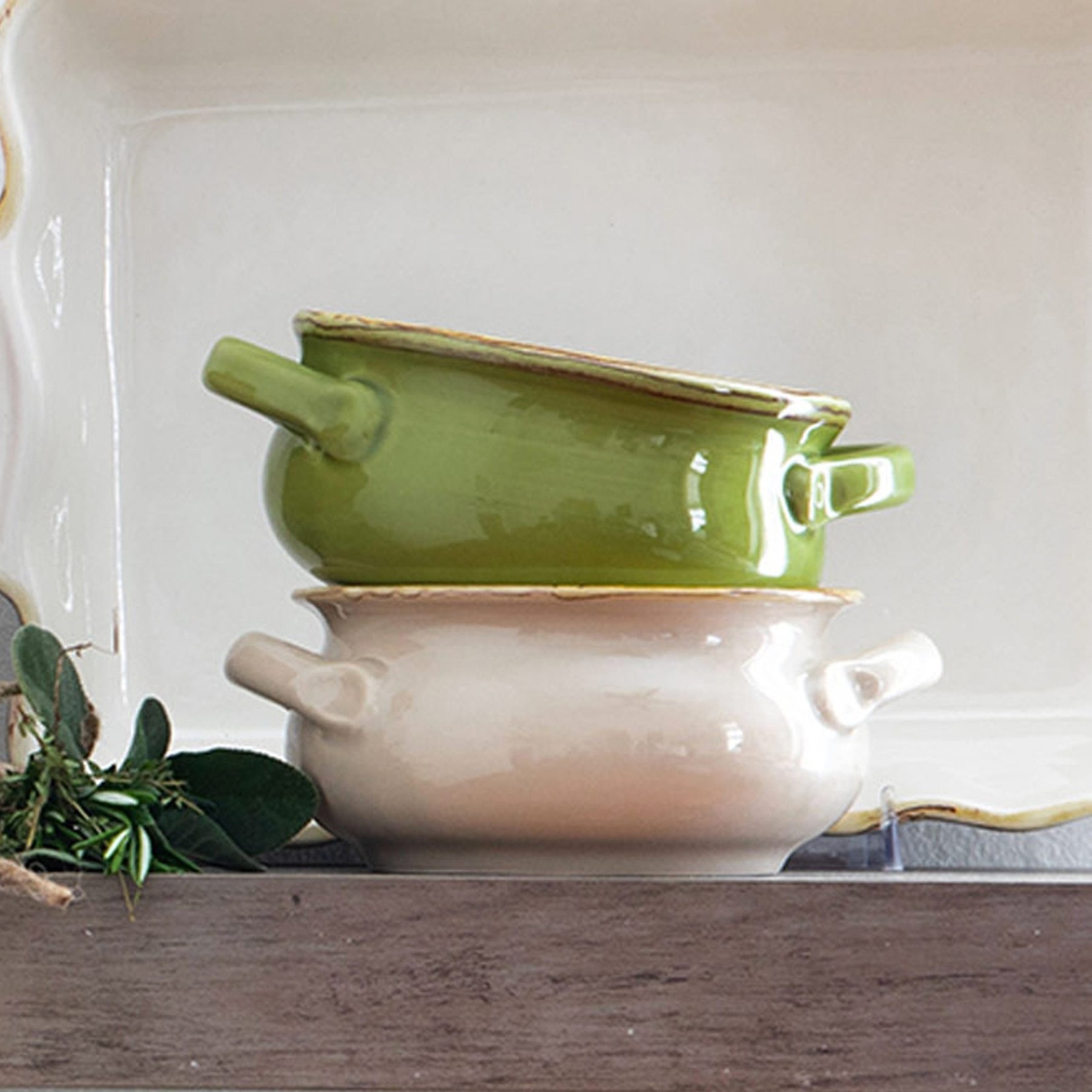 Vietri VIETRI Small Handled Round Baker