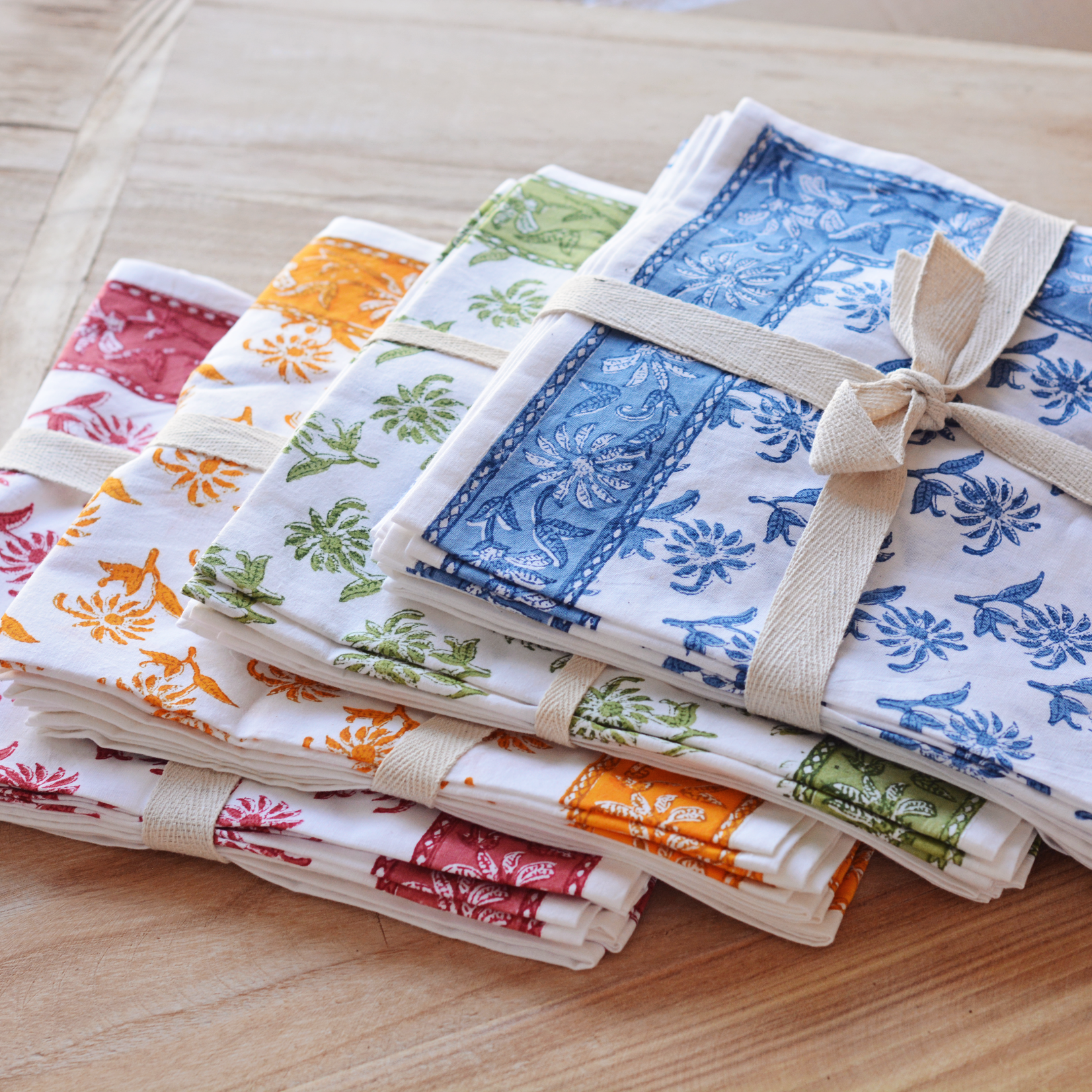 Demi Floral Tablecloth
