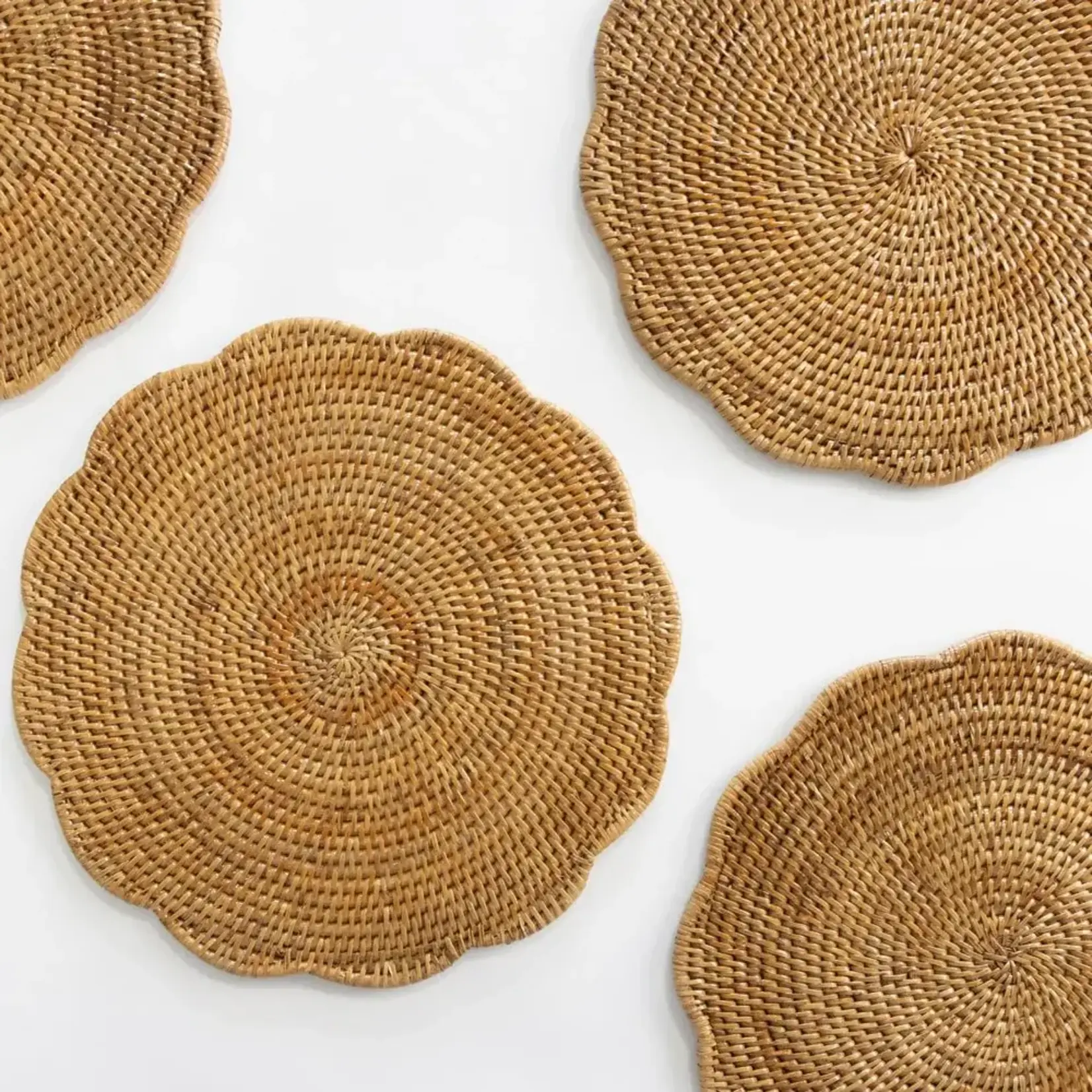 Pomegranate POMEGRANATE Woven Rattan Scalloped Placemats- Set of 4