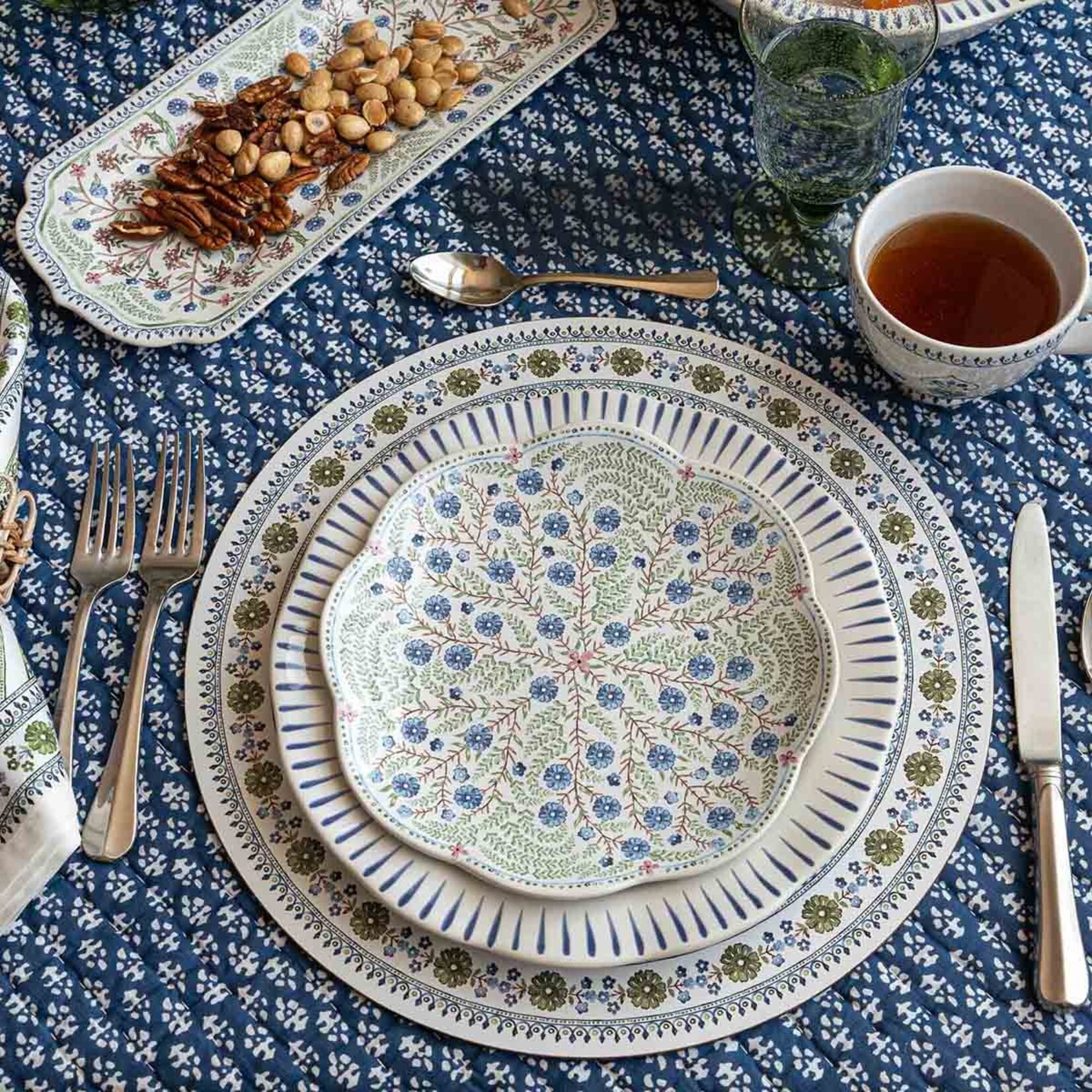 Juliska JULISKA Villa Seville Scalloped Salad/Dessert Plate- Chambray