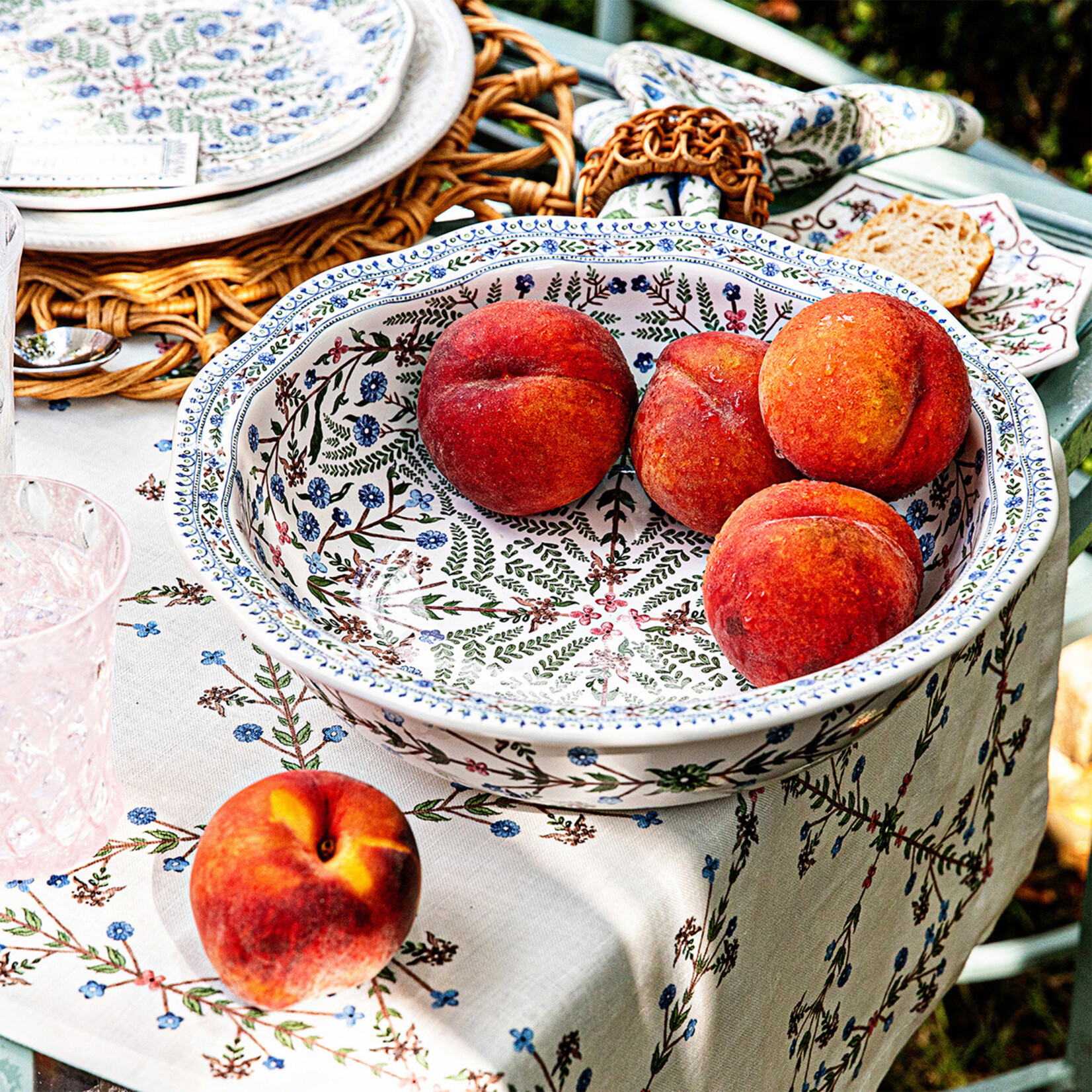 Juliska JULISKA Villa Seville 12" Serving Bowl - Chambray