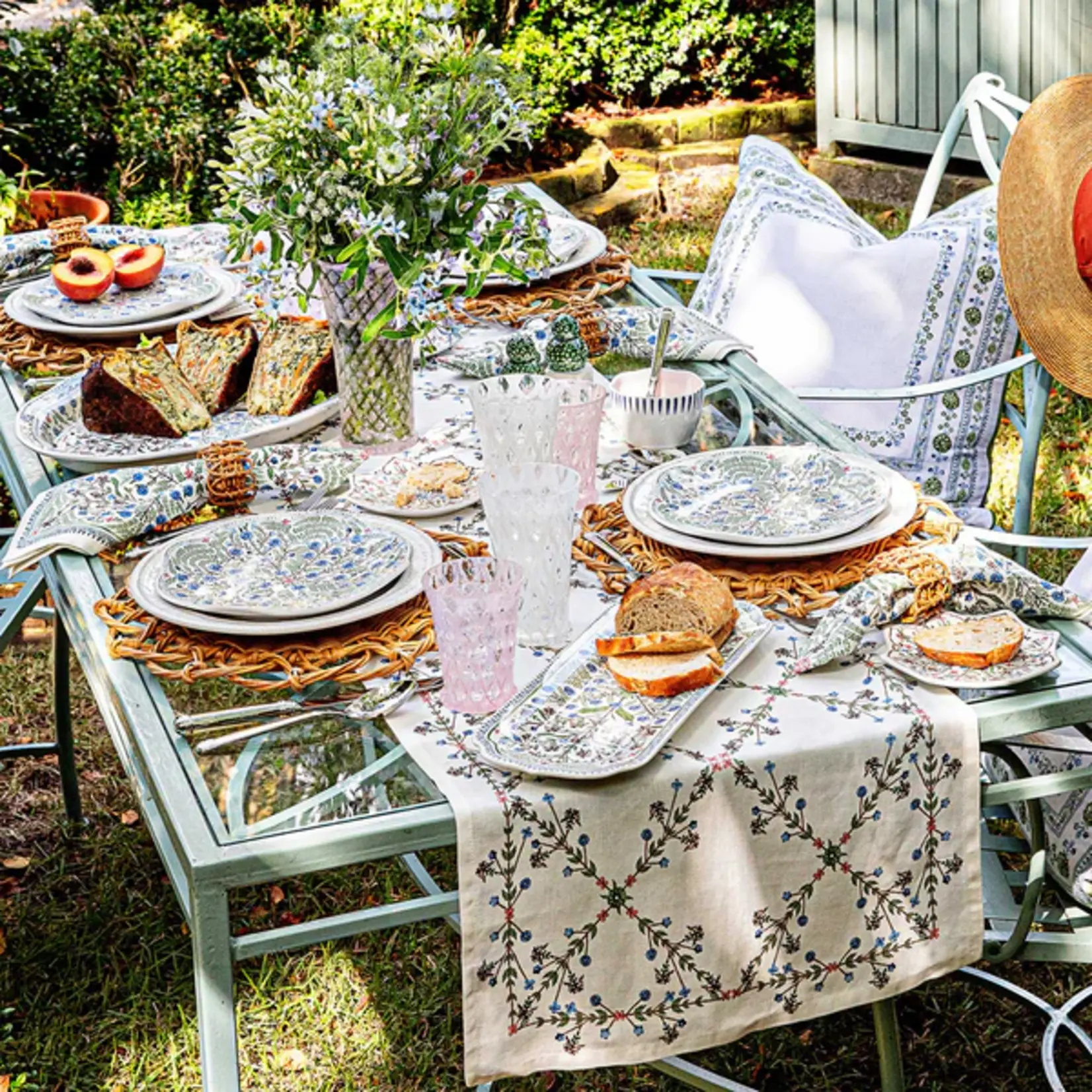 Juliska JULISKA Villa Seville 17" Platter - Chambray