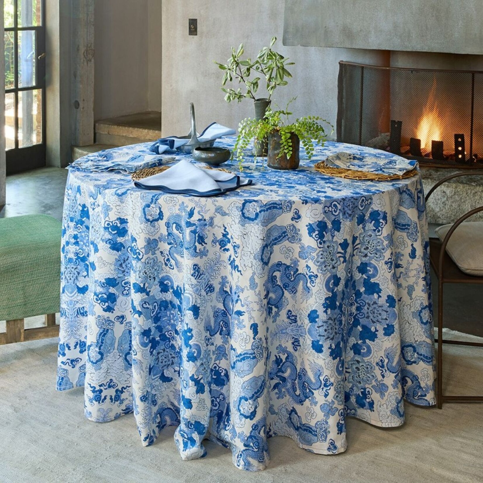 Matouk MATOUK Magic Mountain Tablecloth