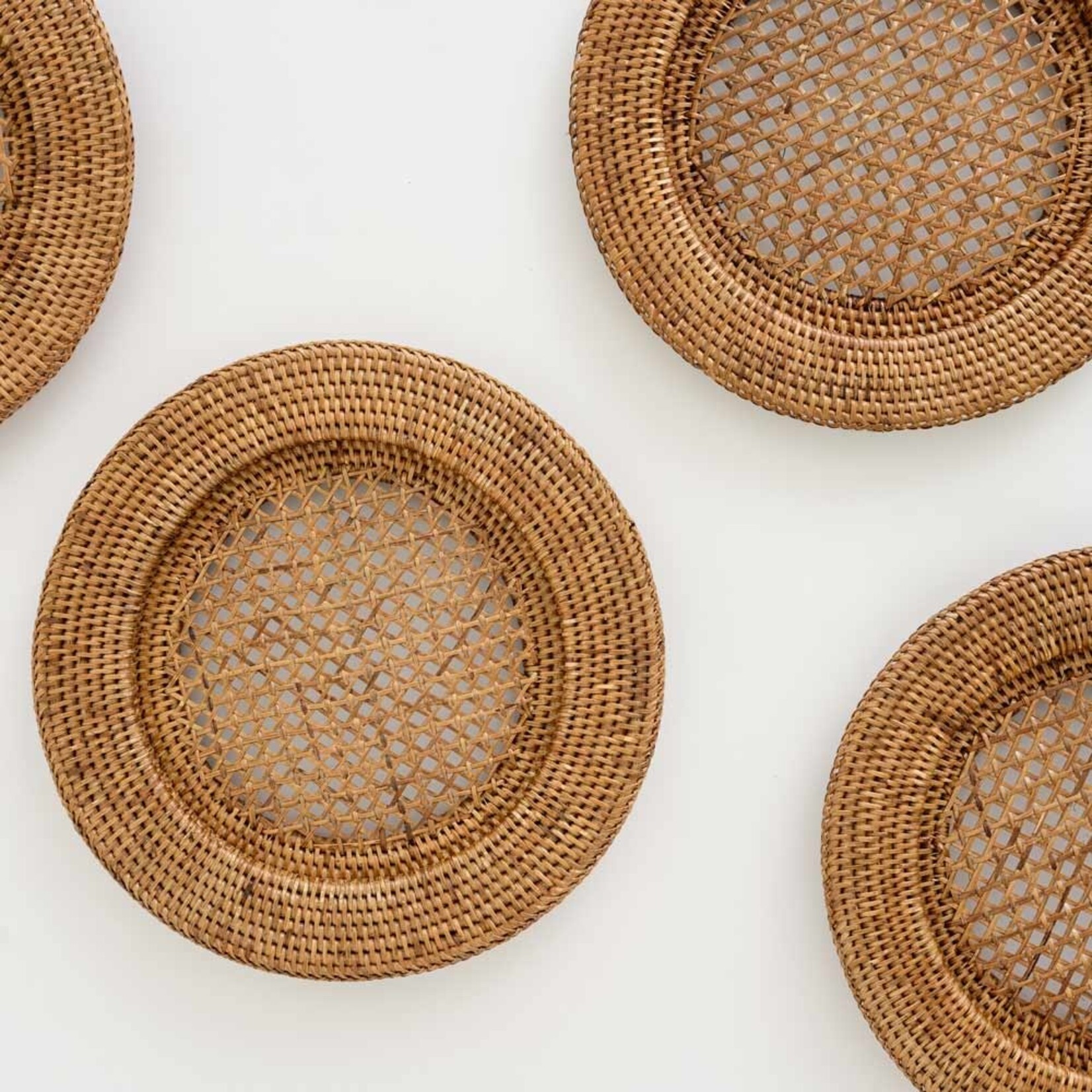 Pomegranate POMEGRANATE Honey Rattan Charger- Set of 4