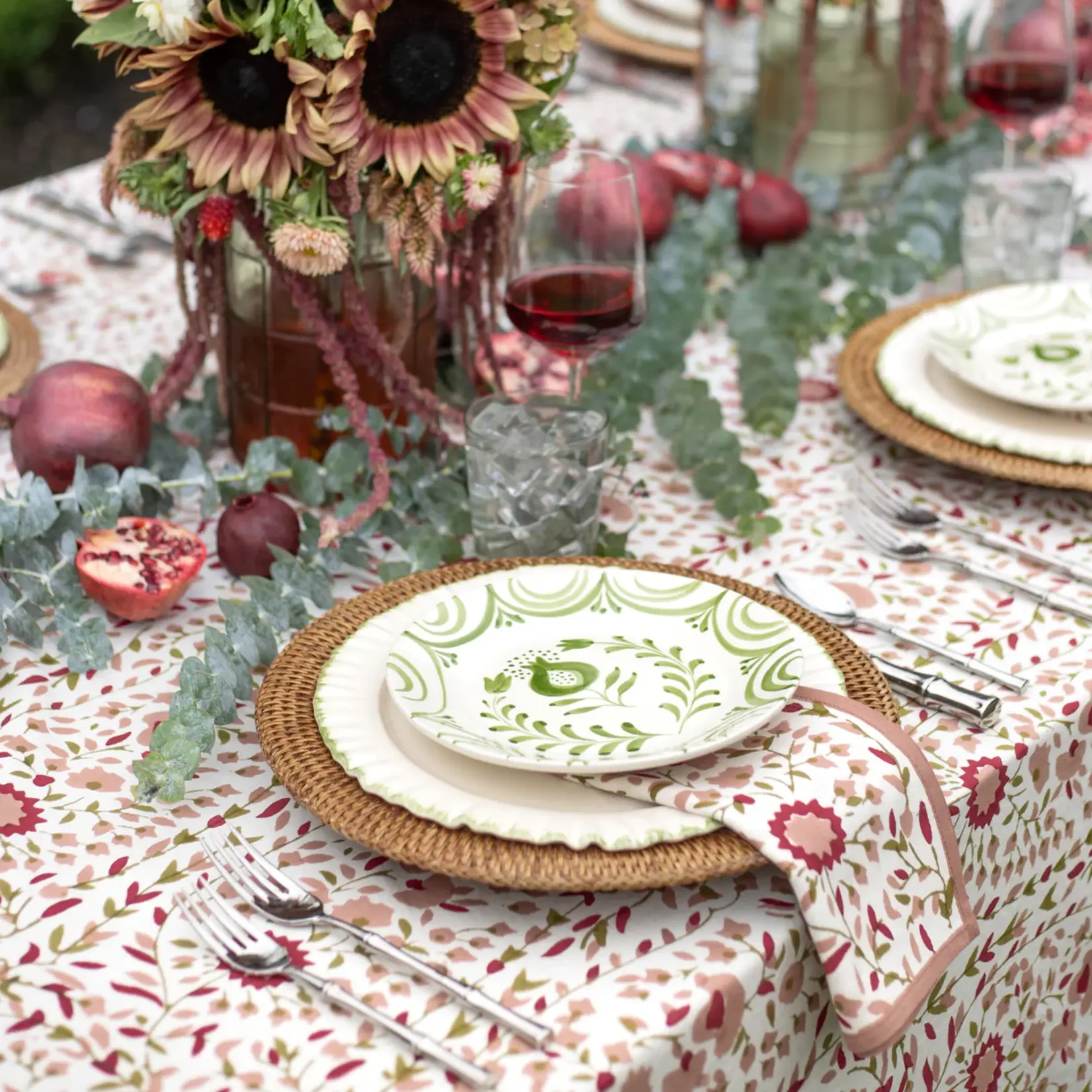 Pomegranate POMEGRANATE Honey Rattan Charger- Set of 4