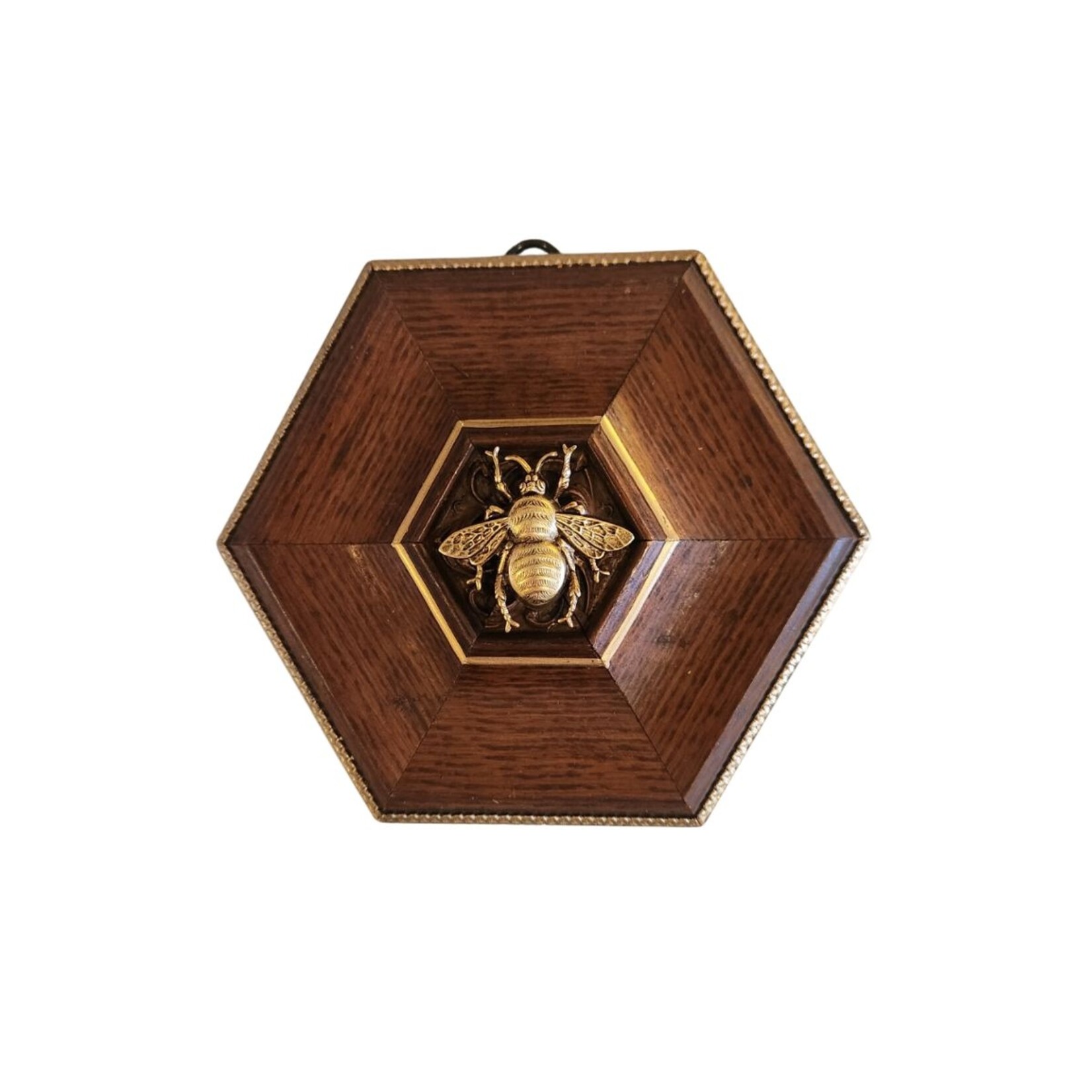 Museum Bees TRACE MAYER Museum Bees- 4