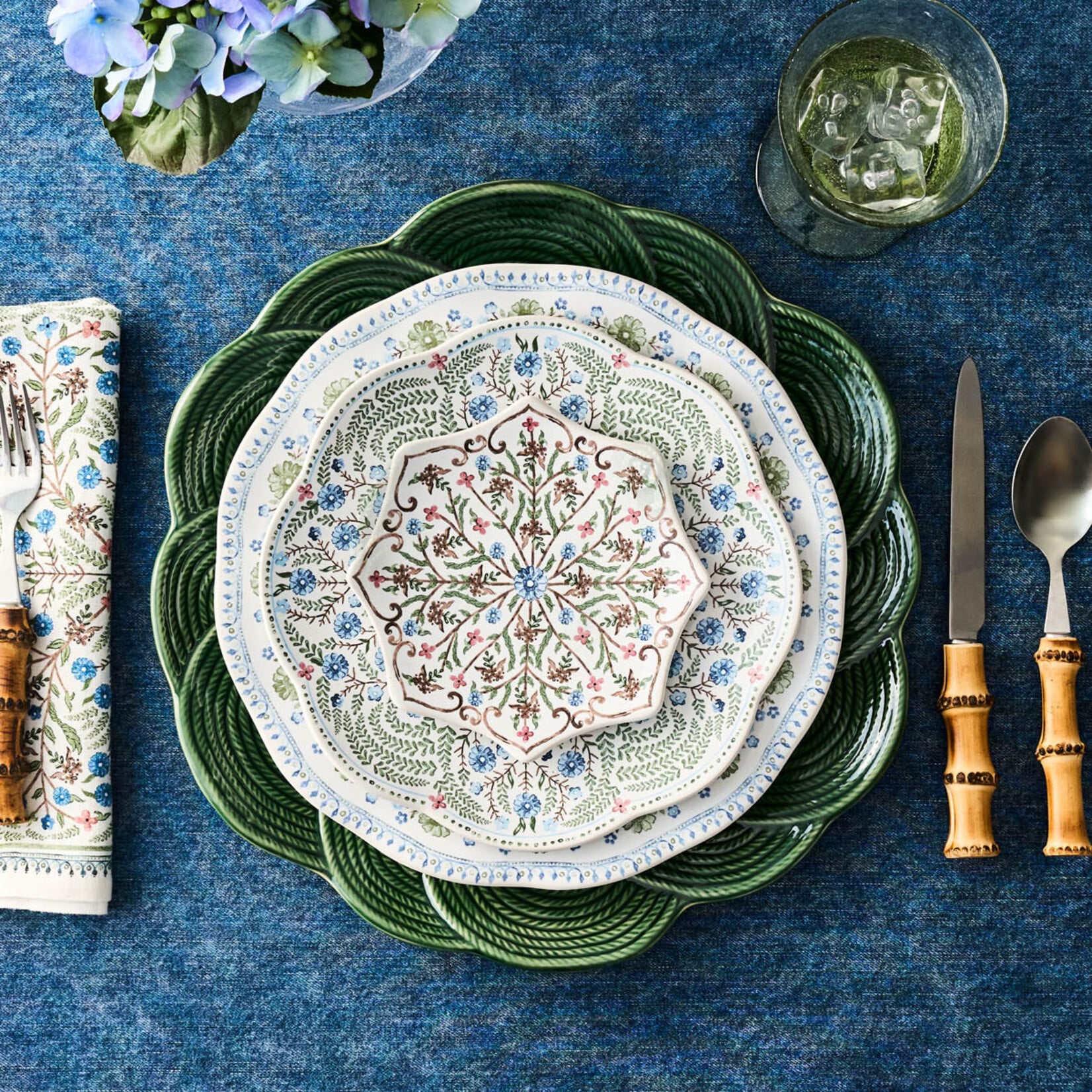 Juliska JULISKA Villa Seville Scalloped Side/Cocktail Plate Chambray