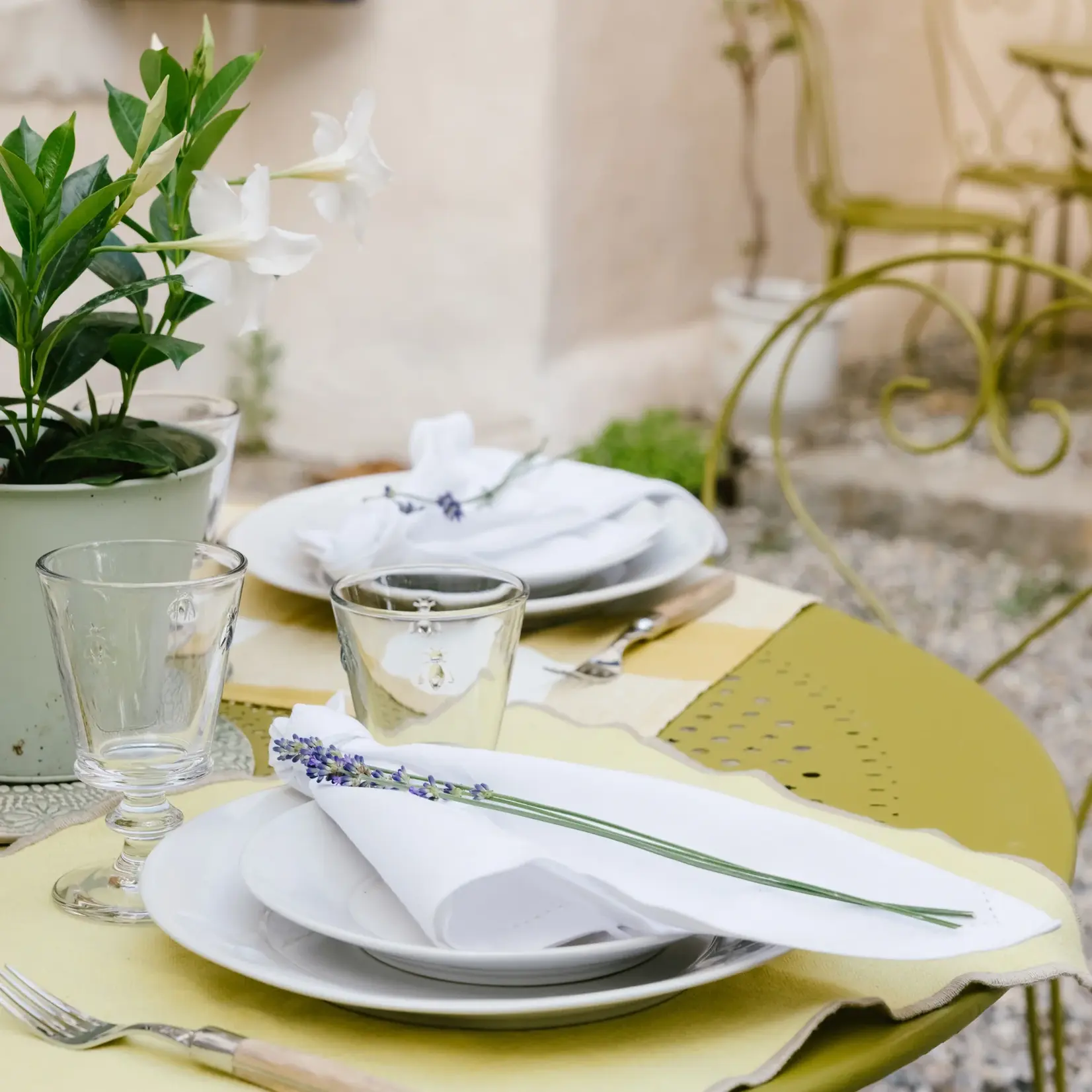 La Rochere LA ROCHERE Bee Ceramic Dinner Plate