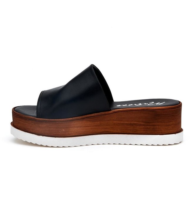 MATISSE ONE KISS BLACK