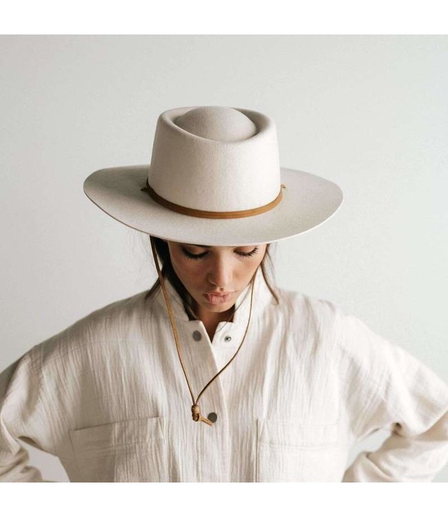 GIGI PIP WREN FLAT BRIM TELESCOPE