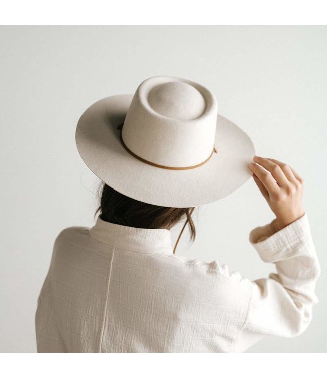 GIGI PIP WREN FLAT BRIM TELESCOPE