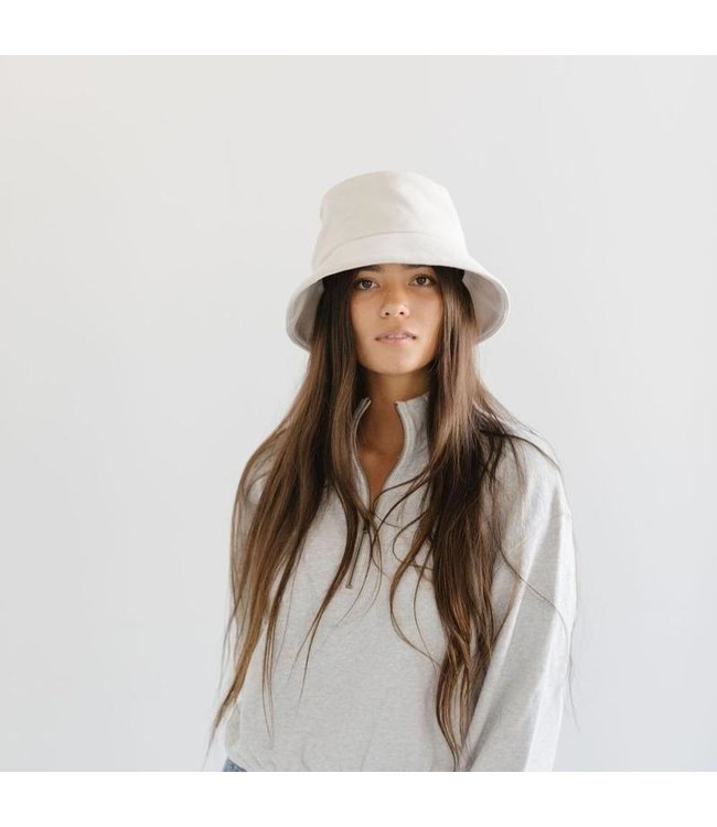 GIGI PIP RYLEE BUCKET HAT