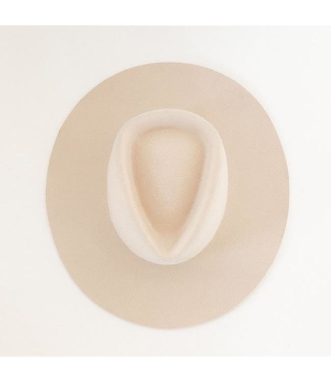 GIGI PIP DAKOTA TRIANGLE CROWN