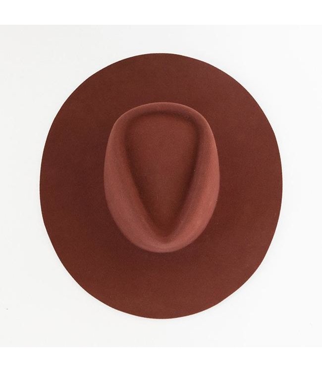 GIGI PIP DAKOTA TRIANGLE CROWN