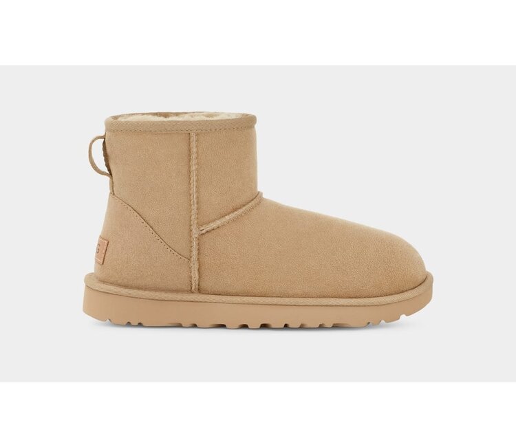 【美品】UGG Classic Mini II 24㎝ uggs-classic-mini-ii.jpg