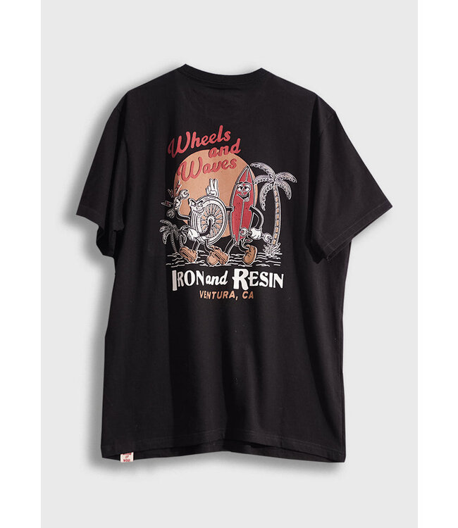 IRON AND RESIN WHEELS POCKET TEE