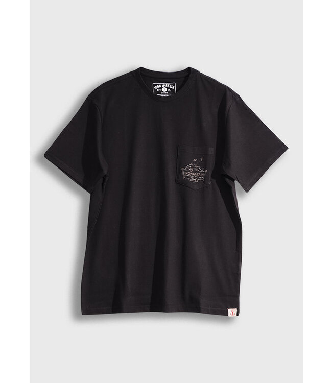 IRON AND RESIN RODEO POCKET TEE