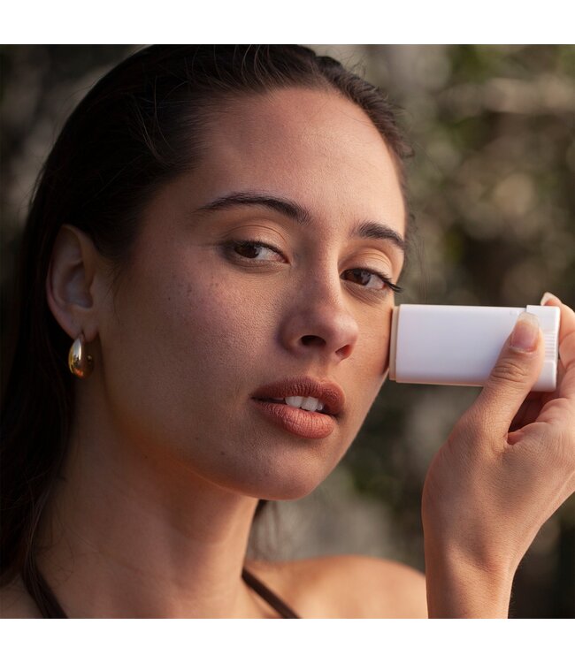 RANGE ESSENTIAL MINERAL SUNSCREEN STICK