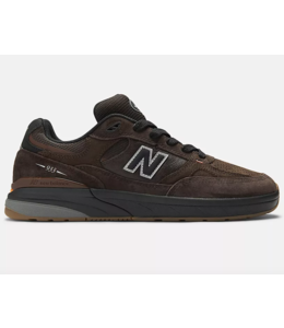 NEW BALANCE Numreic 933 Andrew Reynolds Skate Shoes
