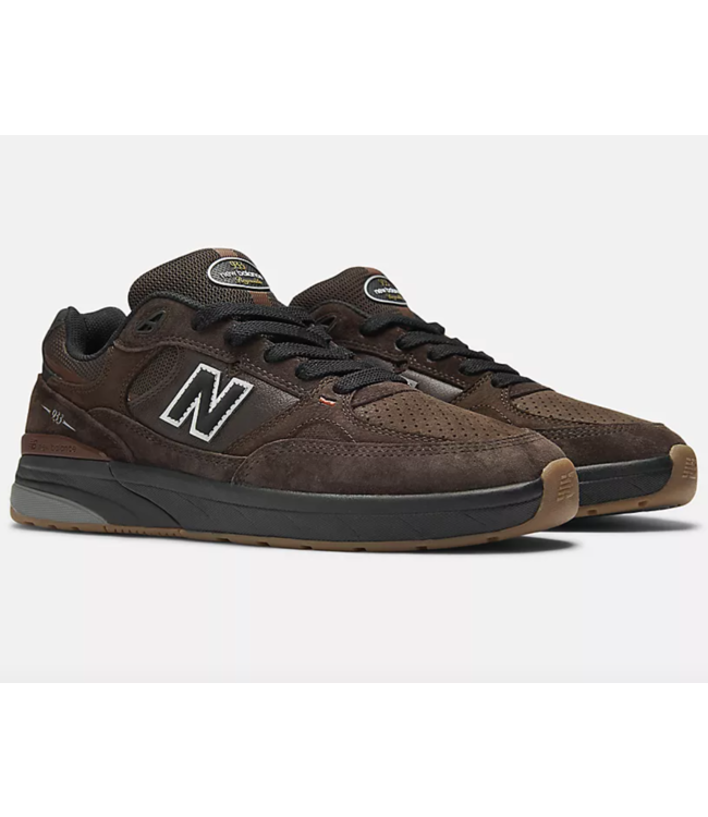 NEW BALANCE NM933
