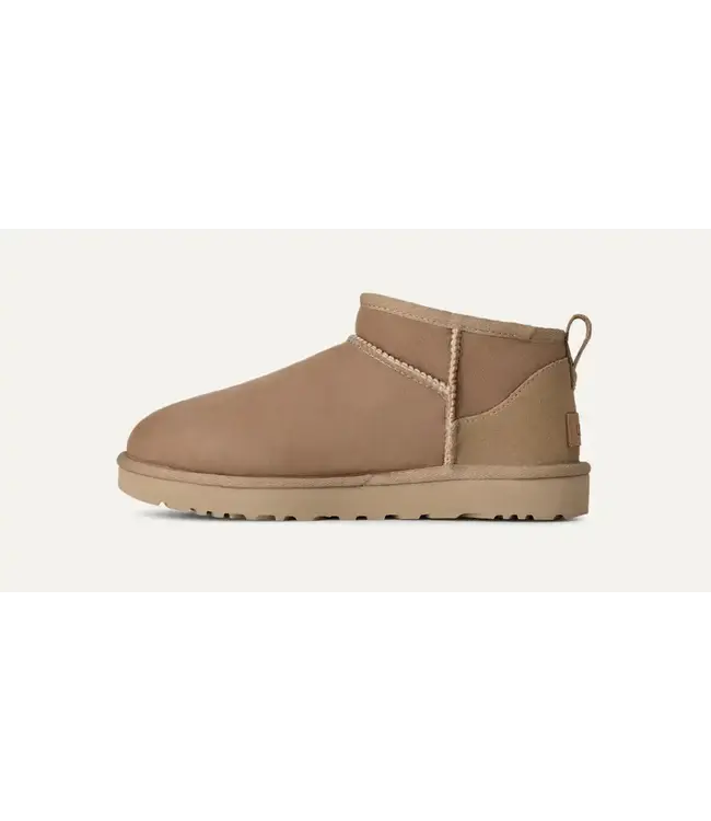UGGS CLASSIC ULTRA MINI