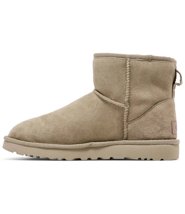 UGGS Classic Mini II